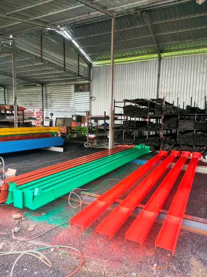 Konstruksi Gudang Murah